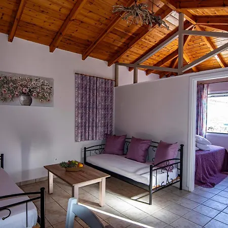 펜션 Forti Retreat Kariótai