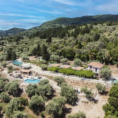 펜션 Forti Retreat Kariótai