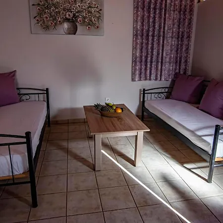 Forti Retreat Дом отдыха *